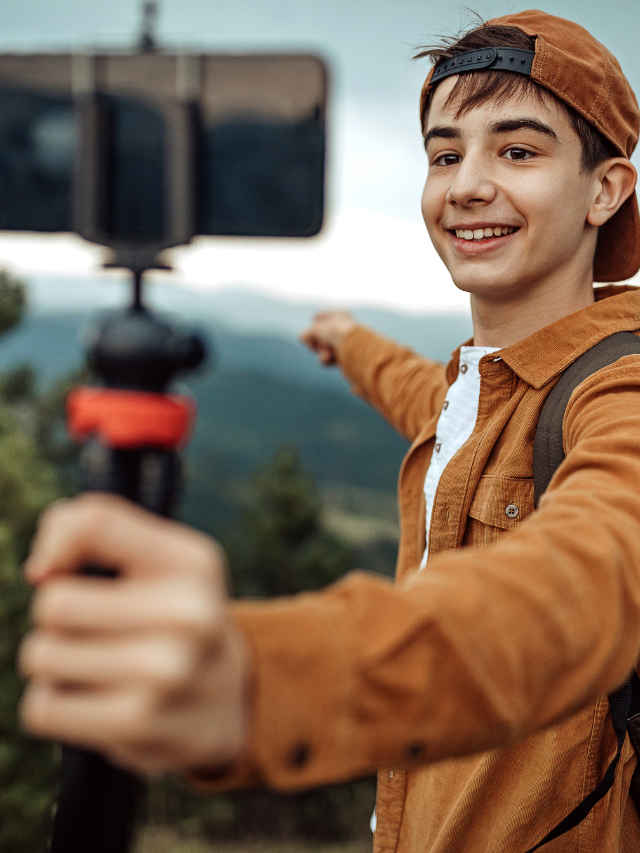 phones for vlogging (1)
