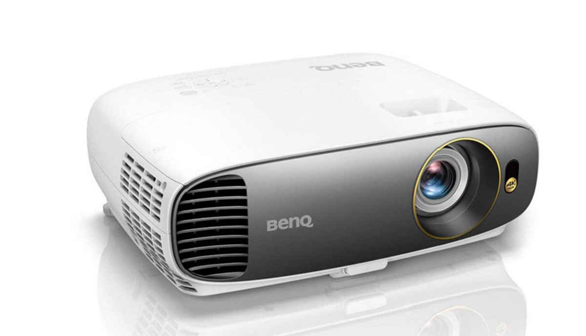 BenQ W1700 4K UHD and HDR 