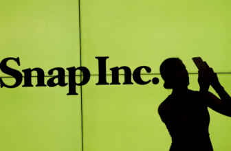 Snap cuts 16 pct of global workforce, bets big on AI to boost profits