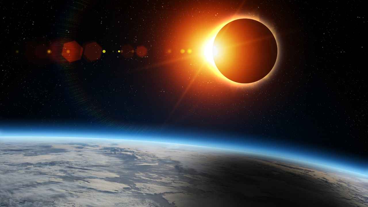 Solar Eclipse: साल 2025 में पहली बार कब लगेगा सूर्य ग्रहण? नोट कर लें डेट और टाइम