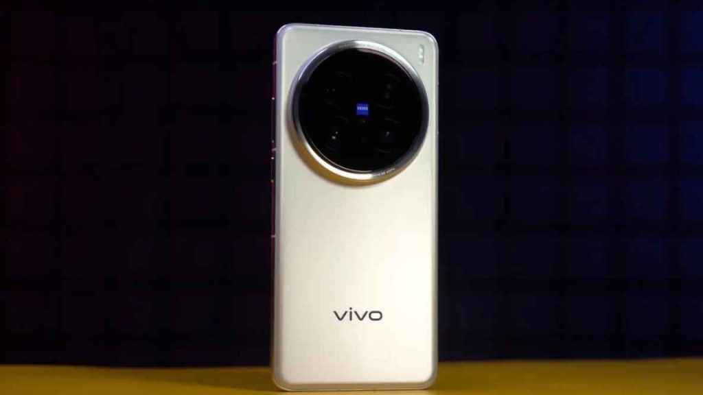 Vivo X200 Pro with 200MP Camera Price drop on Amazon deal