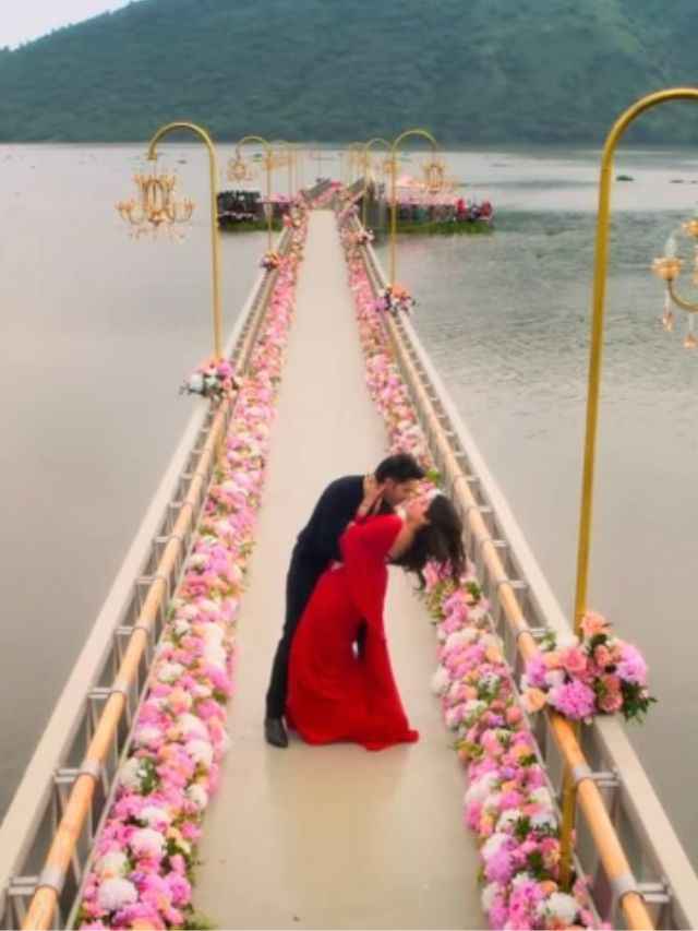 watch top 7 rom com movies after sunny sanskari ki tulsi kumari (1)